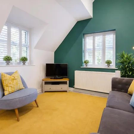 Minster's Reach -stylish City-centre Retreat's דירה *