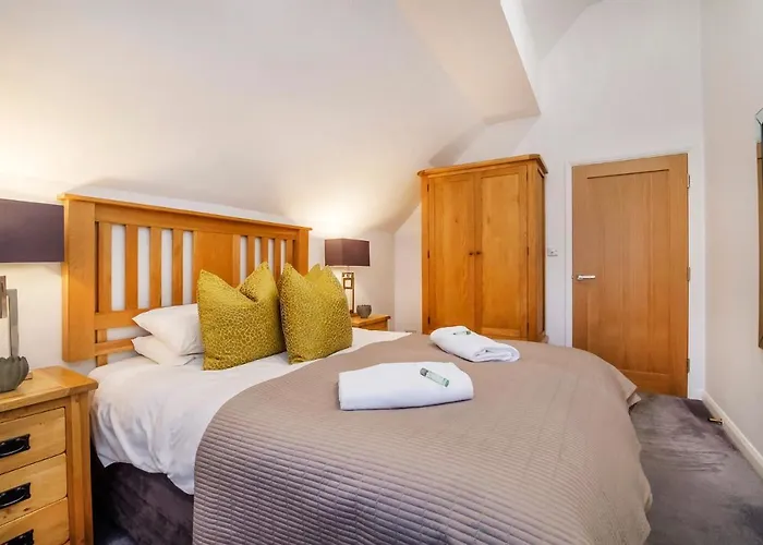 Minster's Reach -stylish City-centre Retreat's