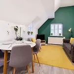 Minster's Reach -stylish City-centre Retreat's 아파트 요크