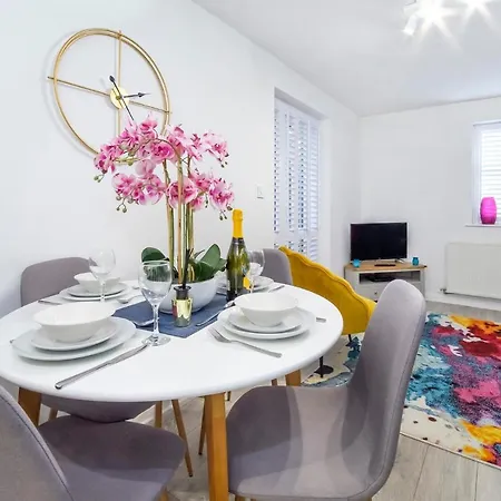 Minster's Reach Close To Minster יורק